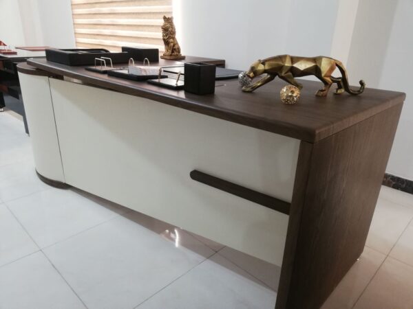 میز مدیریت وکیوم کد M110