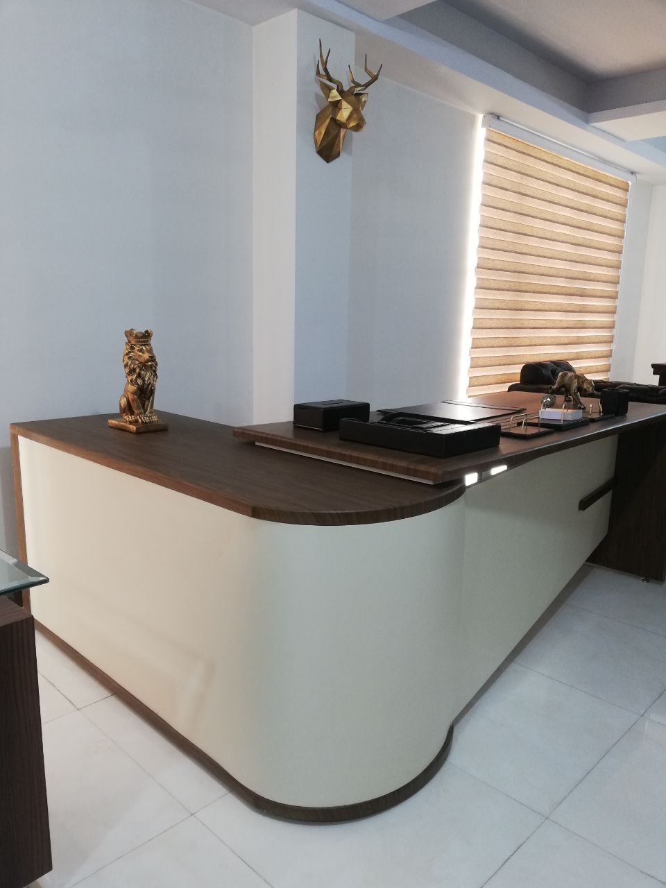میز مدیریت وکیوم کد M110